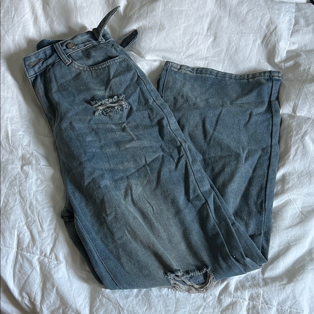 Women's Distressed Straight Leg Jeans
